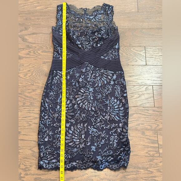 Tadahsi Shoji Paillette Sequin Embroidered Lace Sheath Dress  Navy Size 8 NWOT - Picture 6 of 13